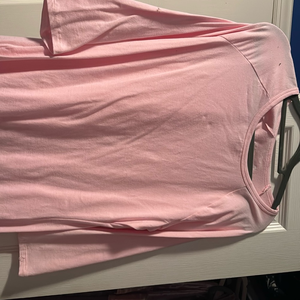 Women’s Hanes three quarter sleeve shirt